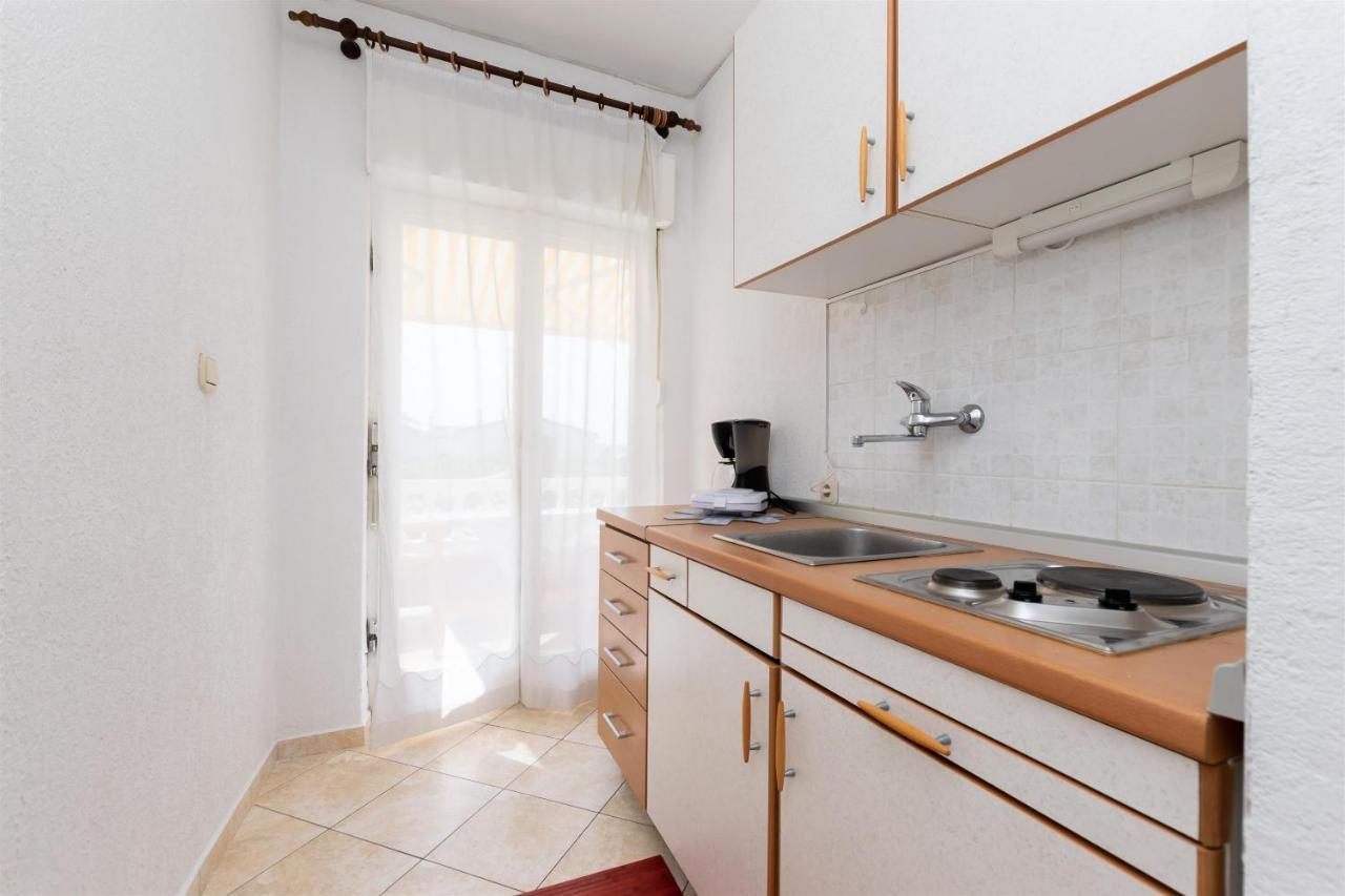 Apartments Biserka Barbat na Rabu المظهر الخارجي الصورة