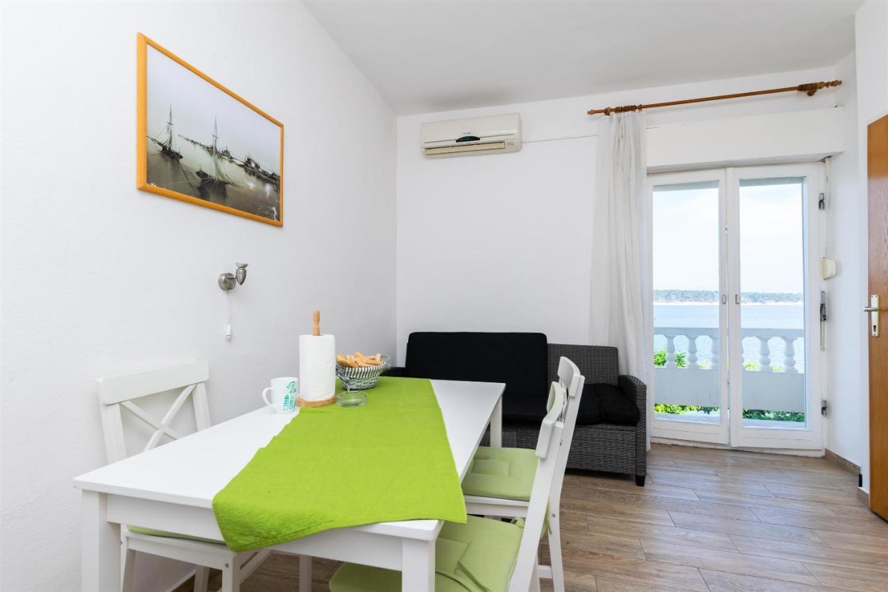 Apartments Biserka Barbat na Rabu المظهر الخارجي الصورة