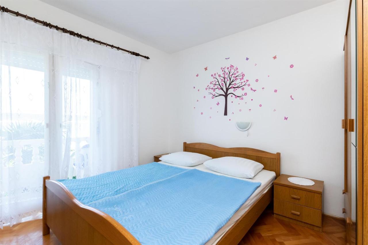 Apartments Biserka Barbat na Rabu المظهر الخارجي الصورة