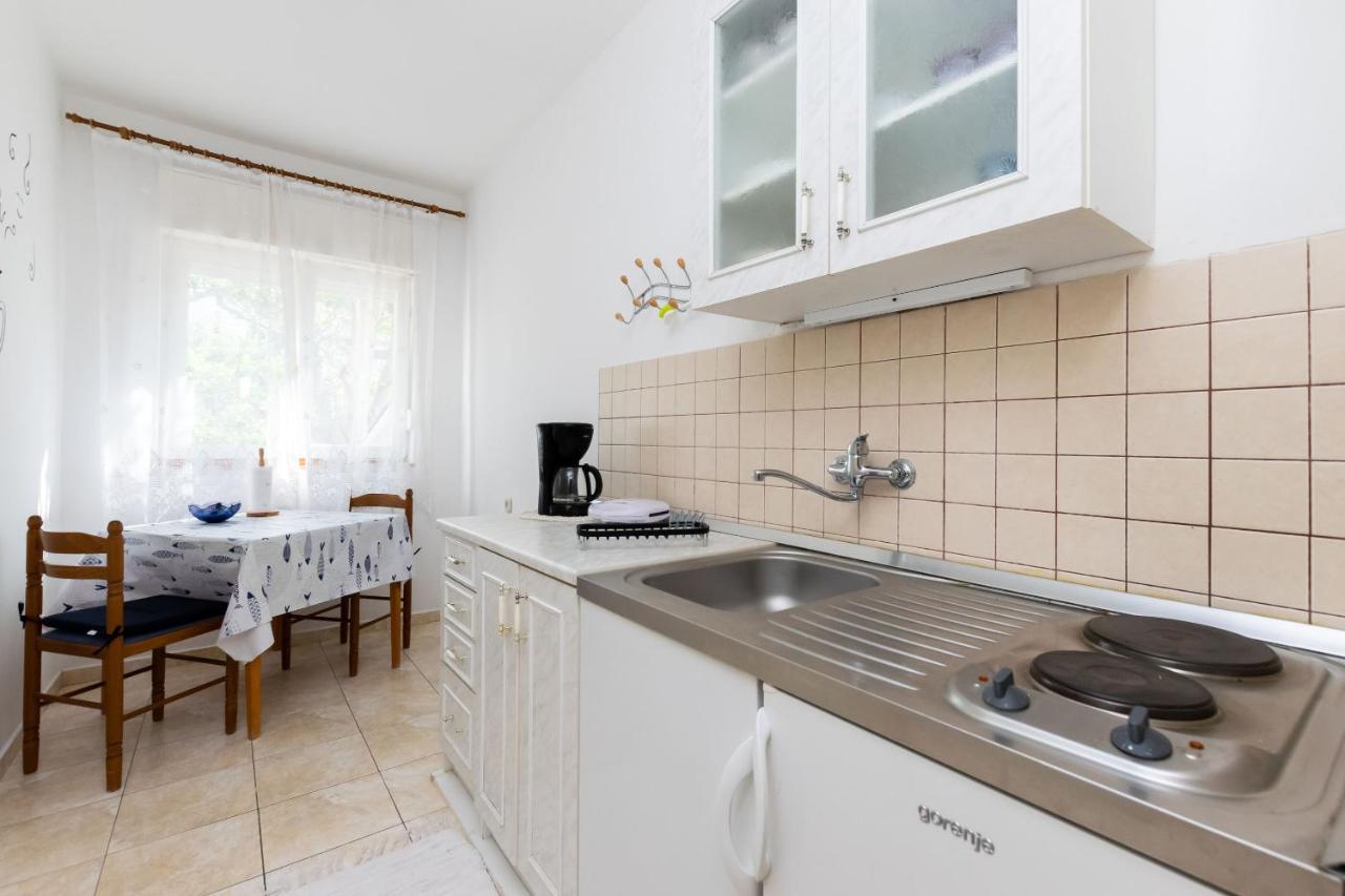 Apartments Biserka Barbat na Rabu المظهر الخارجي الصورة