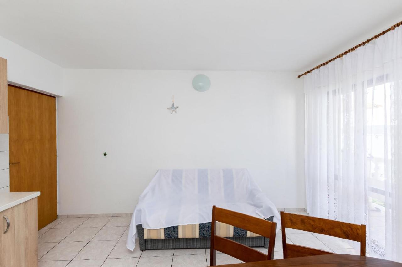Apartments Biserka Barbat na Rabu المظهر الخارجي الصورة